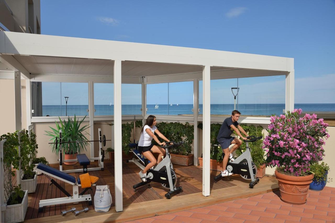 Hotel Imperial Sport Pesaro Esterno foto