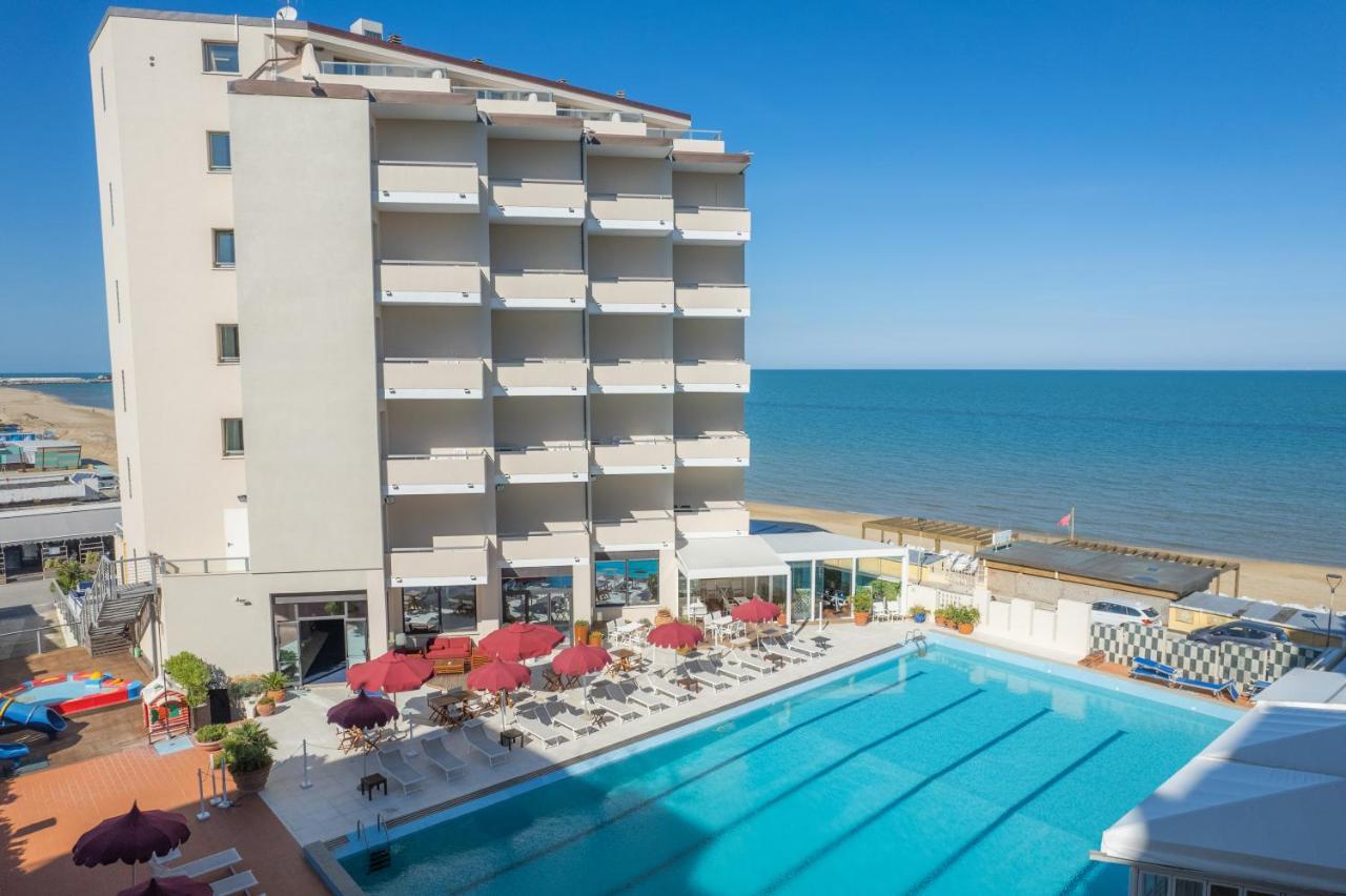 Hotel Imperial Sport Pesaro Esterno foto