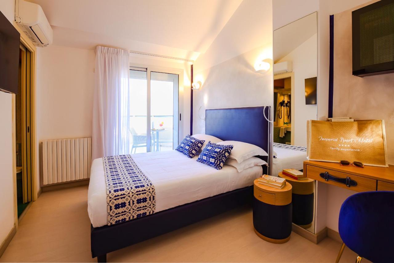 Hotel Imperial Sport Pesaro Esterno foto