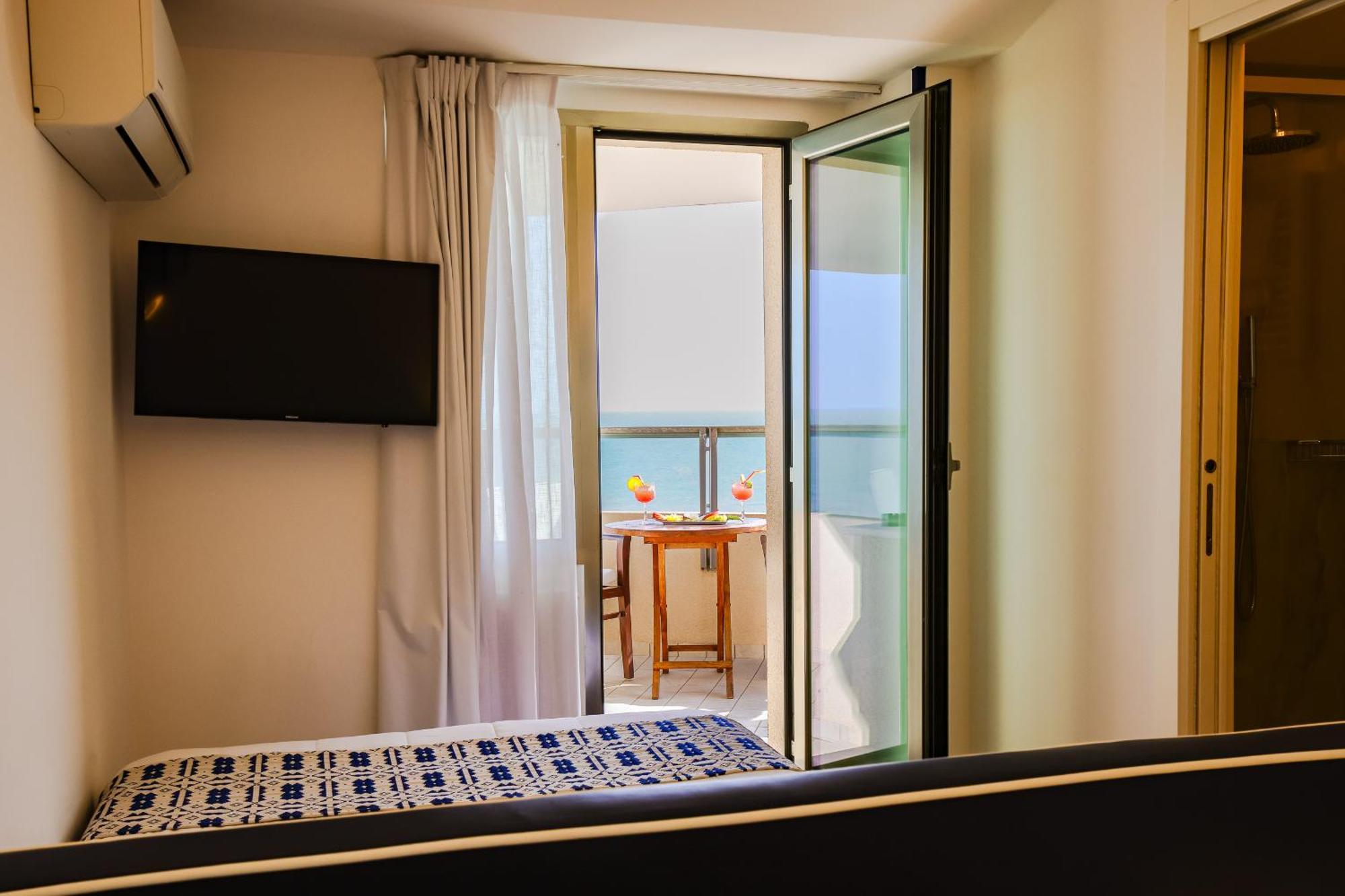 Hotel Imperial Sport Pesaro Esterno foto