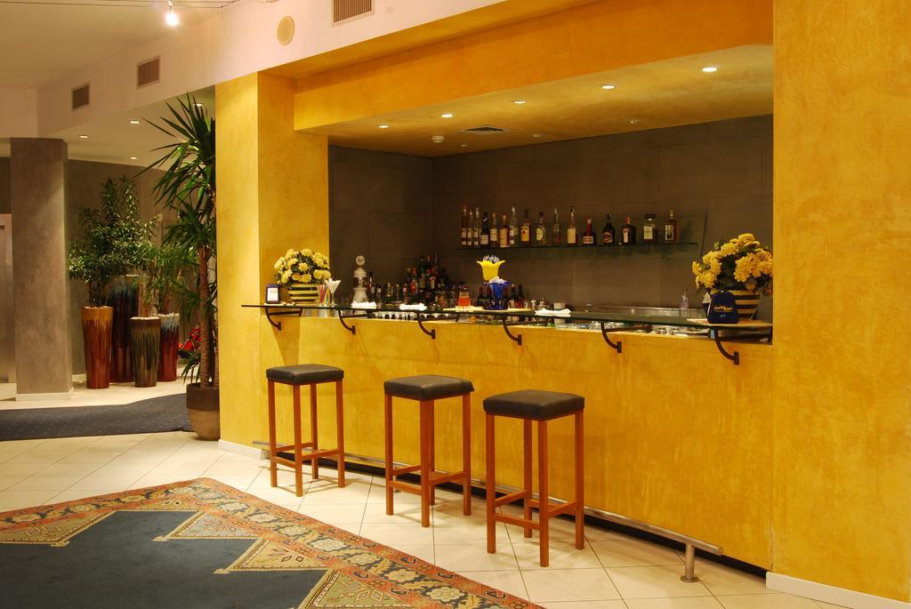 Hotel Imperial Sport Pesaro Esterno foto