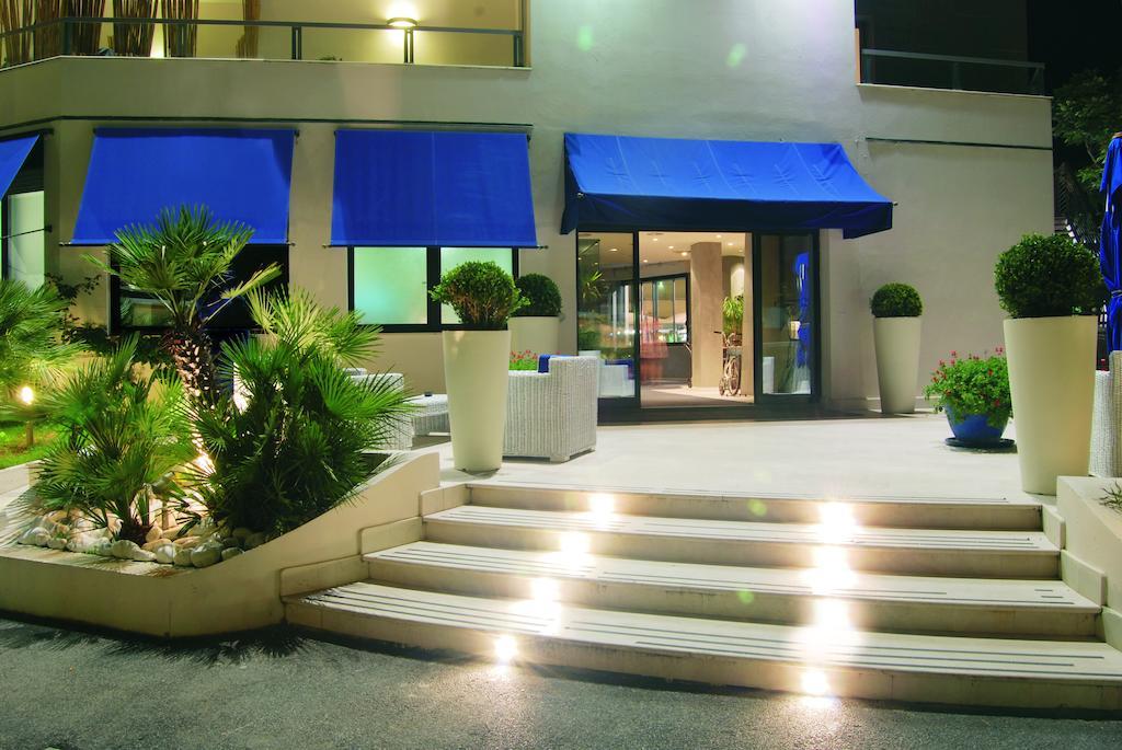 Hotel Imperial Sport Pesaro Esterno foto